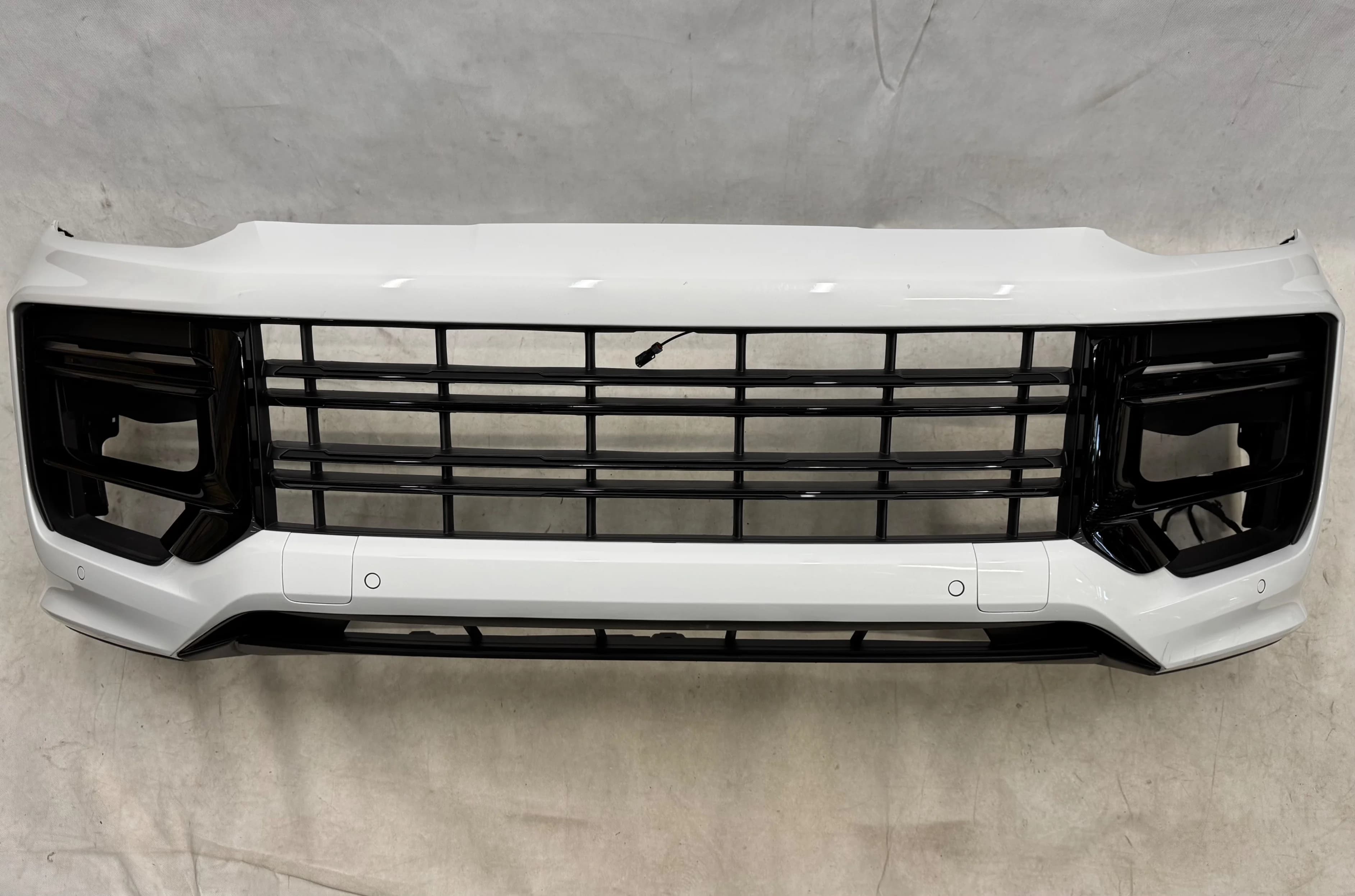 Zderzak przedni PORSCHE CAYENNE 9Y FL TURBO 4xPDC kamera Biały (9Y0807221F)