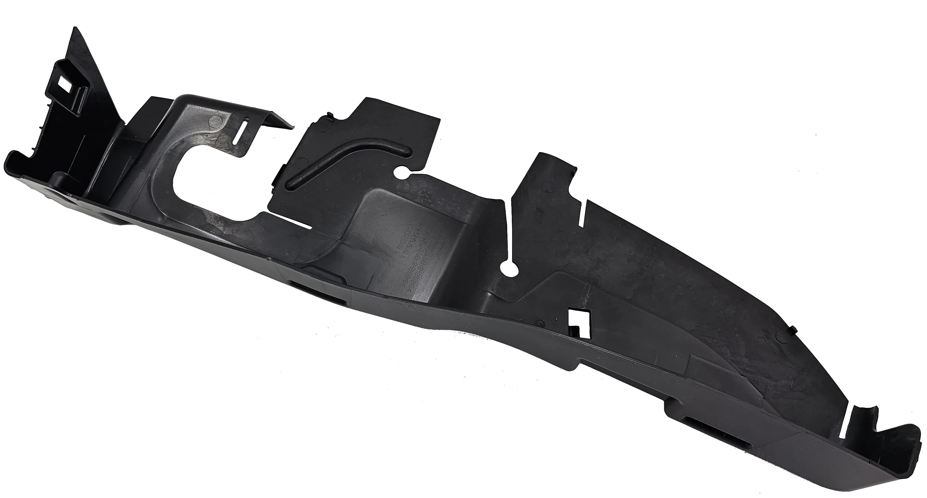 Kierownica powietrza prawa AUDI Q3 83A 2.0 18-25r (83A121284F)