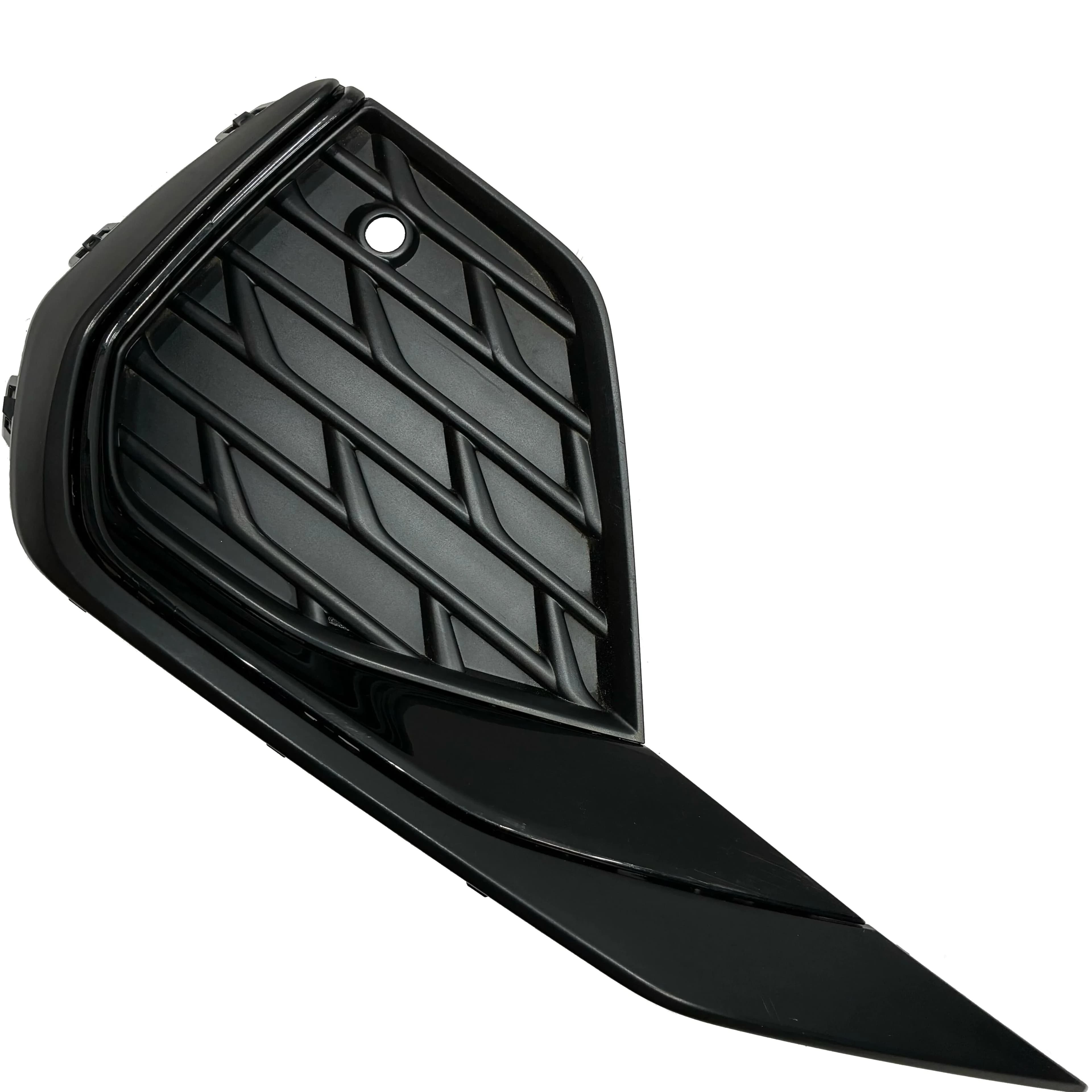 Kratka zderzaka AUDI A3 8Y S-LINE LIFT 24r- PRAWA (8Y0807682H)