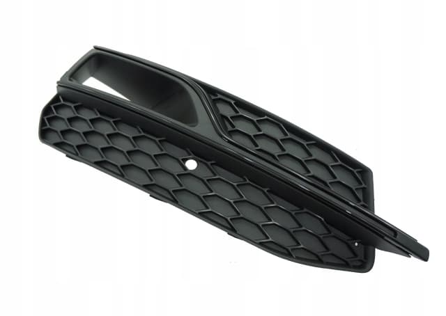 Kratka zderzaka AUDI A3 8V S-LINE 13-16r PRAWA