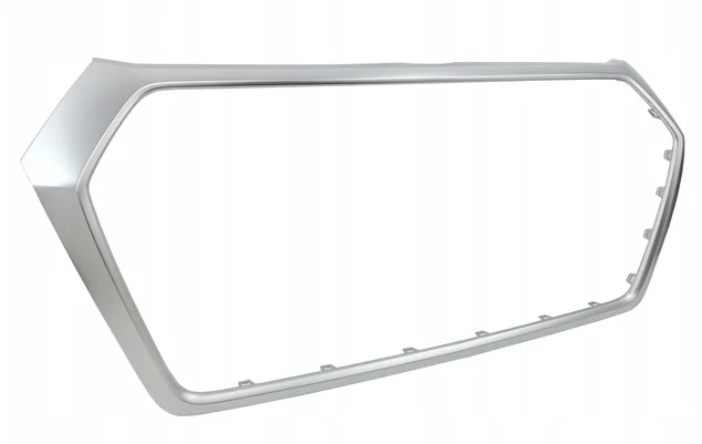 Ramka atrapy AUDI Q5 80A 16r- "2"