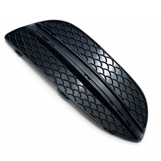 Kratka zderzaka MERCEDES C-KLASA W205 14-19r AVANTGARDE PRAWA