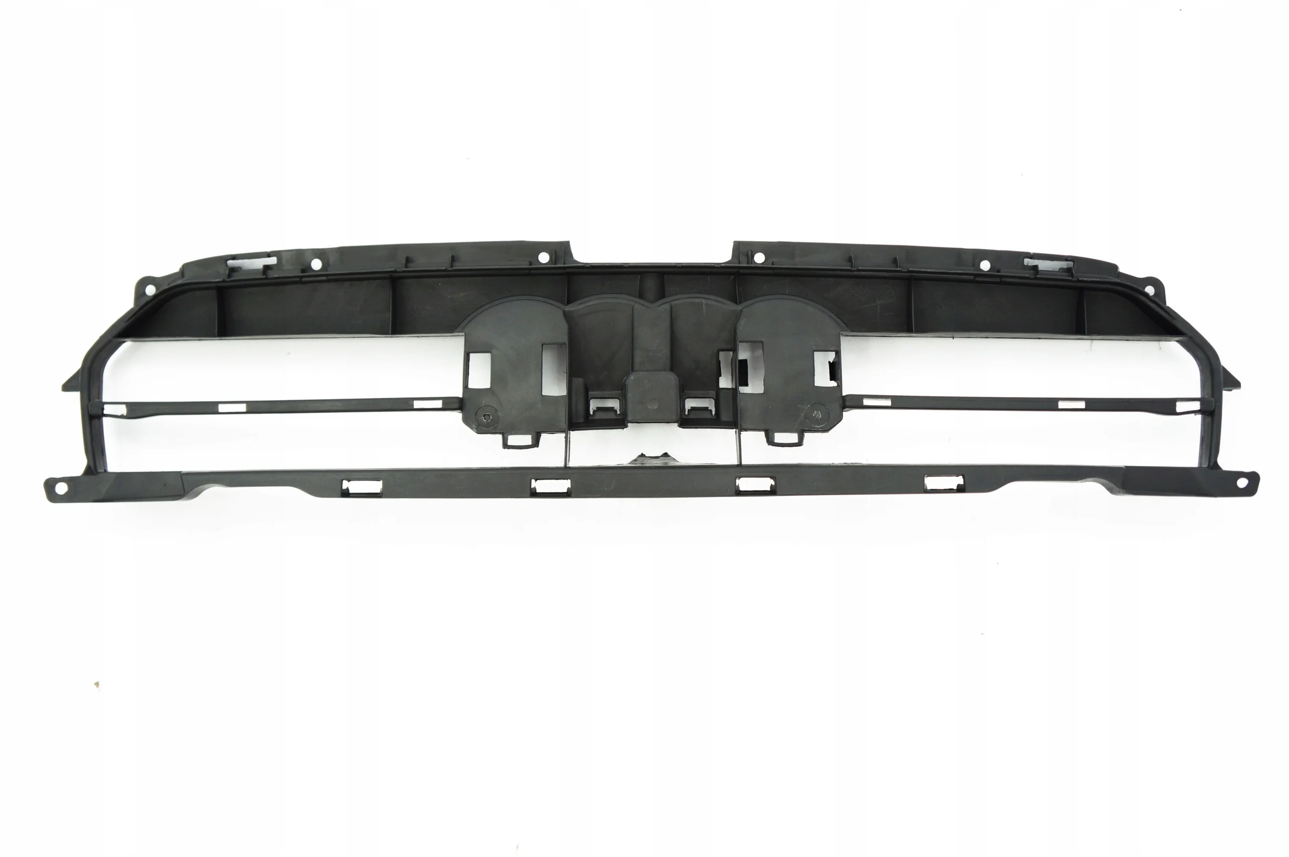 Wzmocnienie atrapy AUDI A4 B8 8K FL 11-15r (8K0807233G)