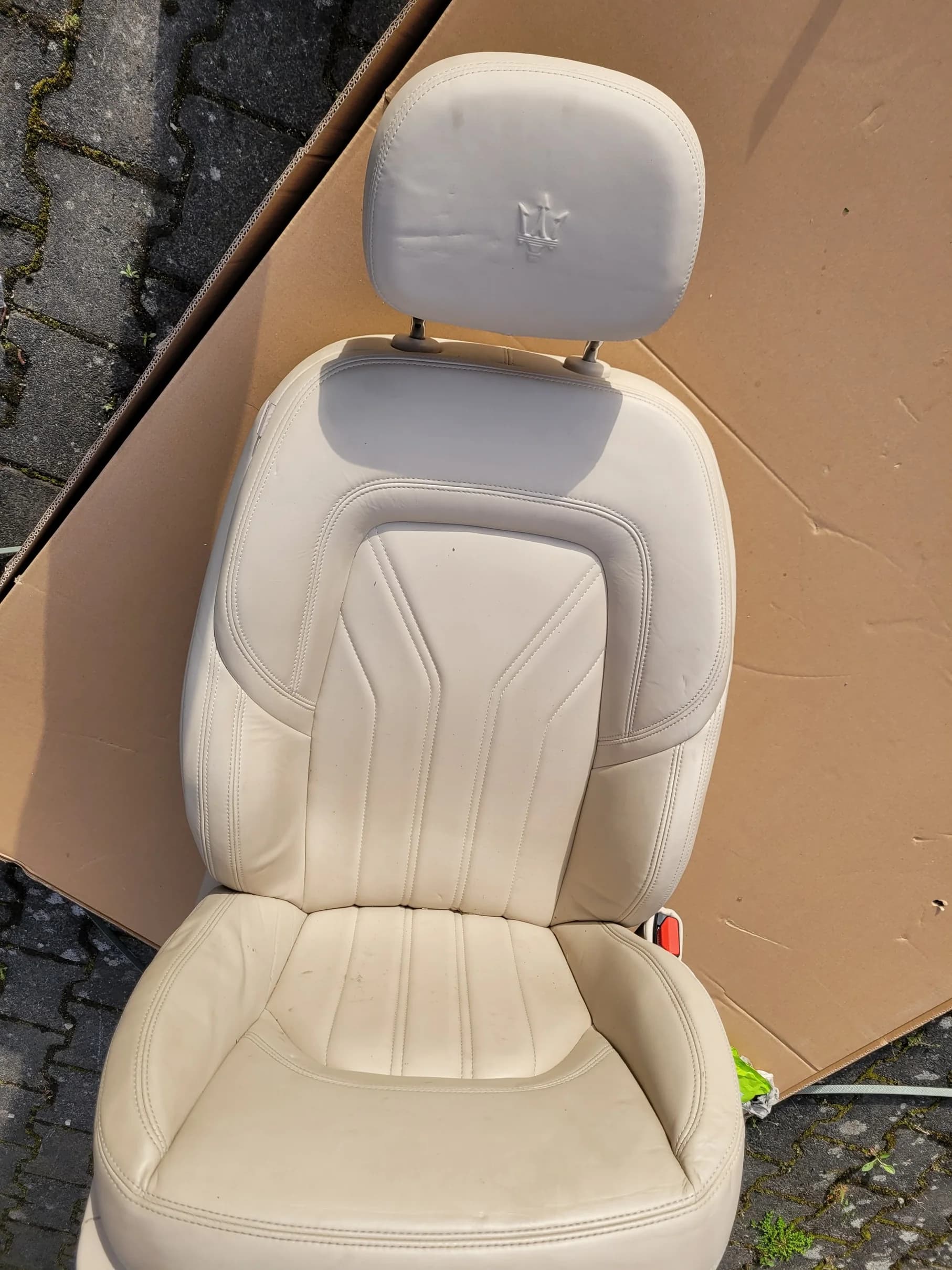 Fotel MASERATI QUATTROPORRTE pasażera