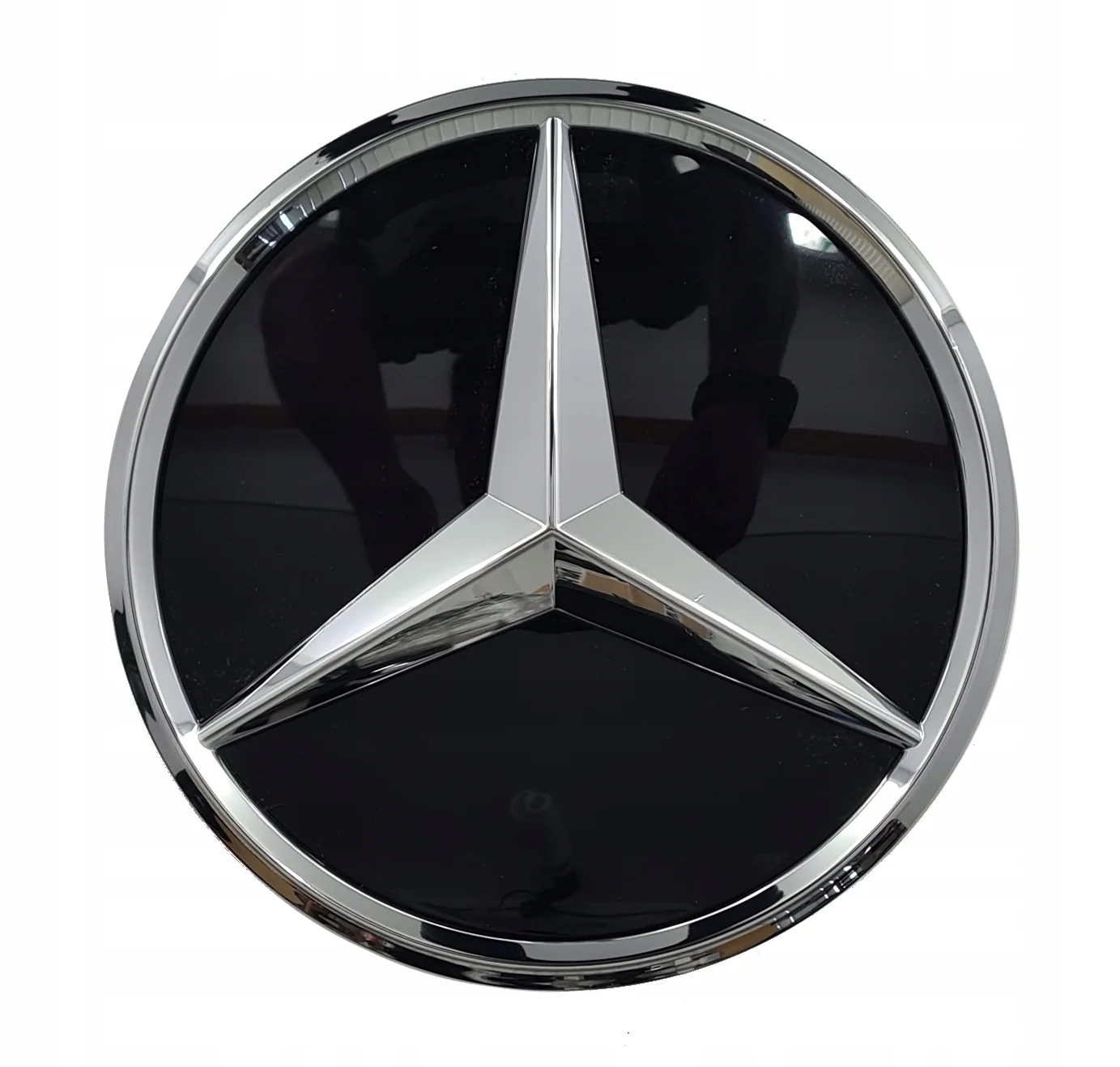 Emblemat MERCEDES (A0008880400)