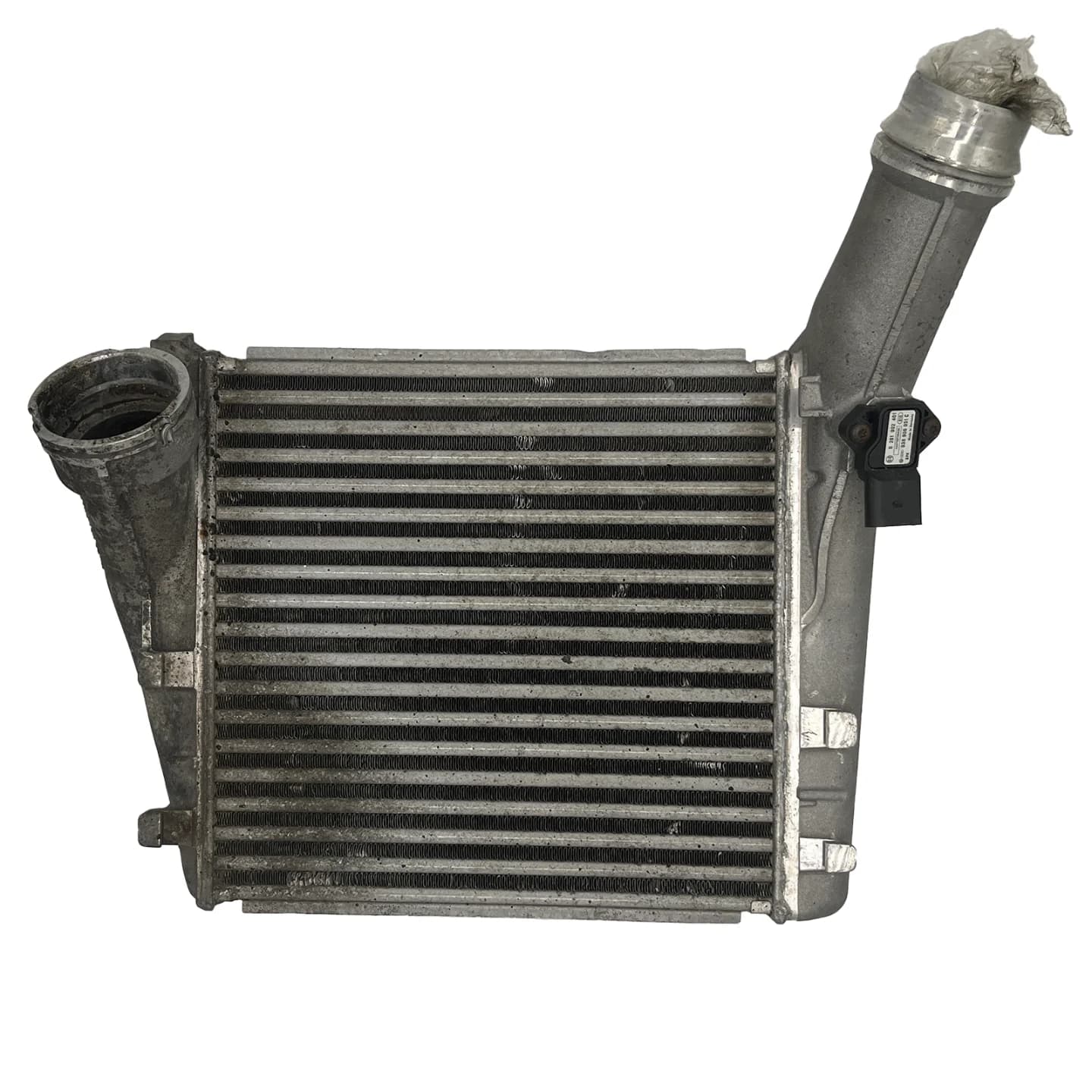 Chłodnica intercoolera PORSCHE CAYENNE 7P5 PRAWA 4.2 TDI (7P5145804A, 95811064001)