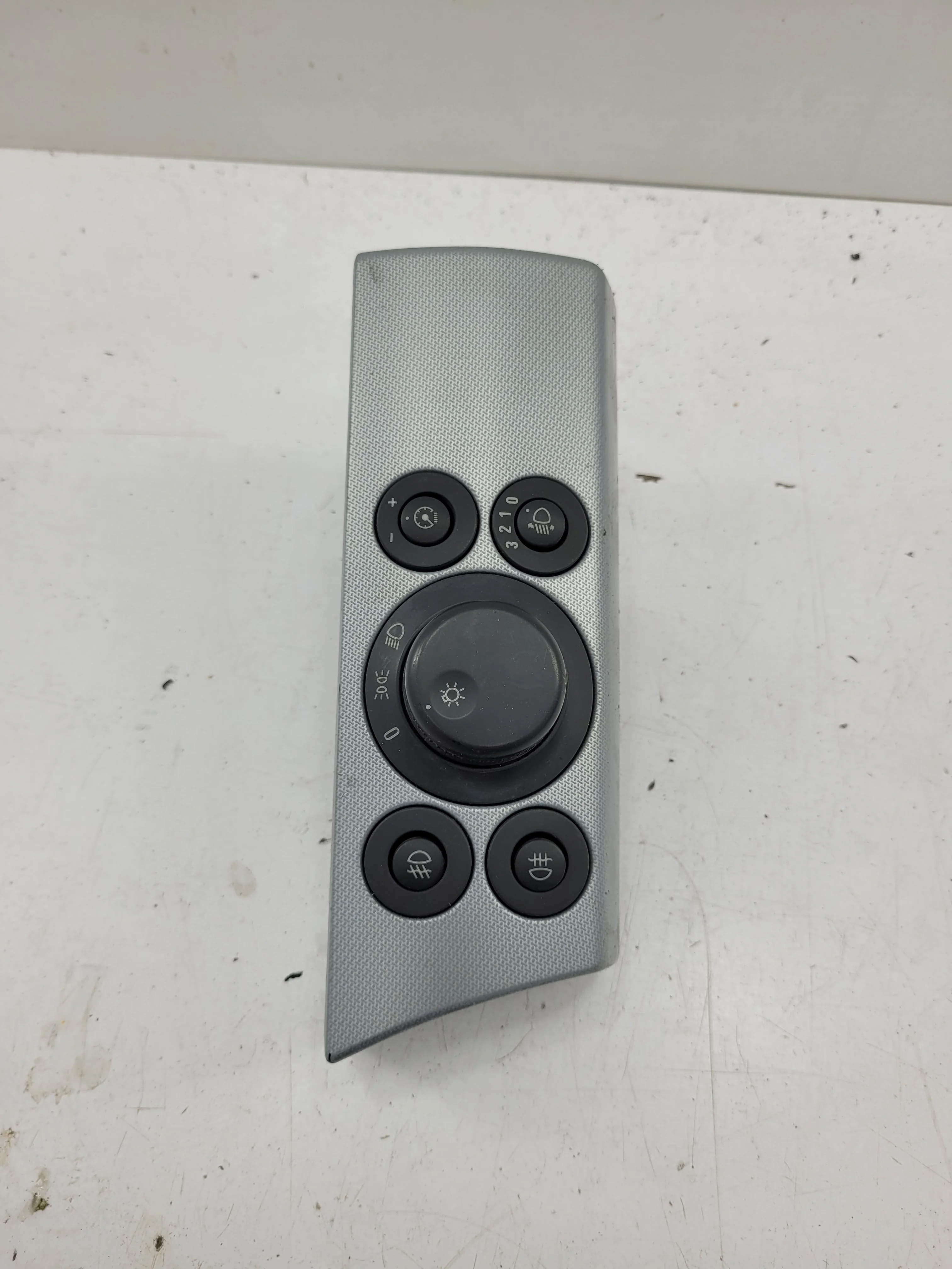 Przełącznik świateł Opel Astra H (13124864)