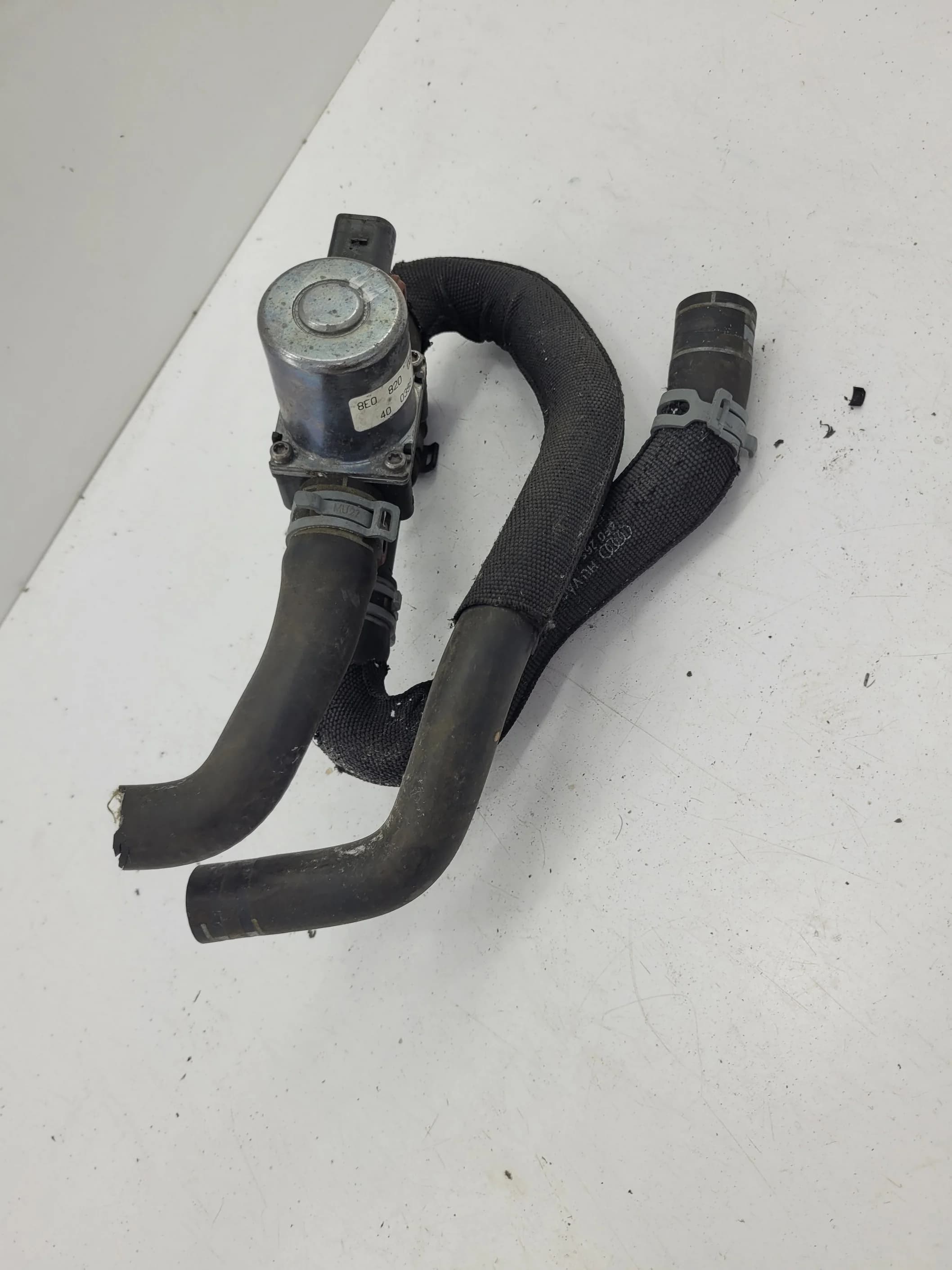 Elektrozawór AUDI A6 C6 / A4 B6 (8E0820035B)