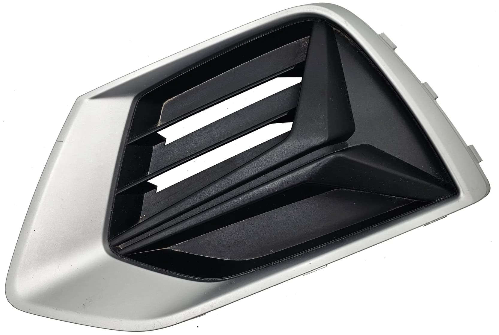 Kratka zderzaka Audi Q3 83A 18-24r LEWA OE (83A807681B, 83A807671B, 83A807671)