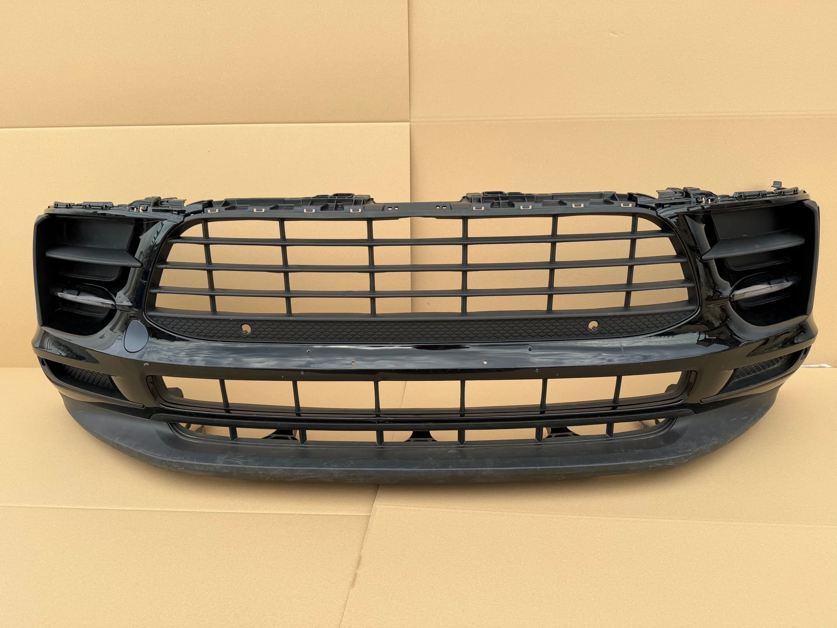 Zderzak przedni PORSCHE MACAN 95B FL 18-21r (95B807221)