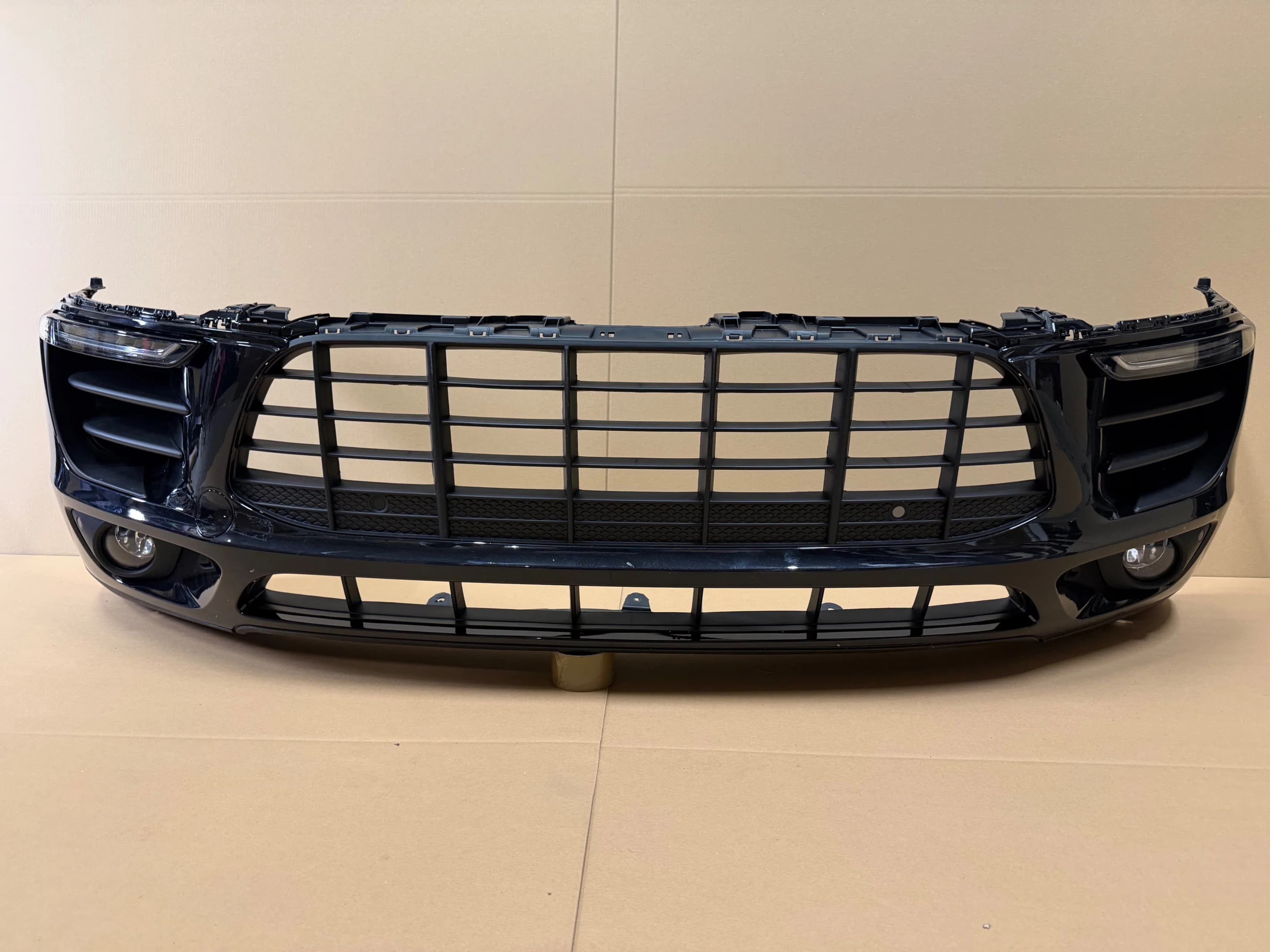 Zderzak przedni PORSCHE MACAN 95B LC9X (1) (95B807221)