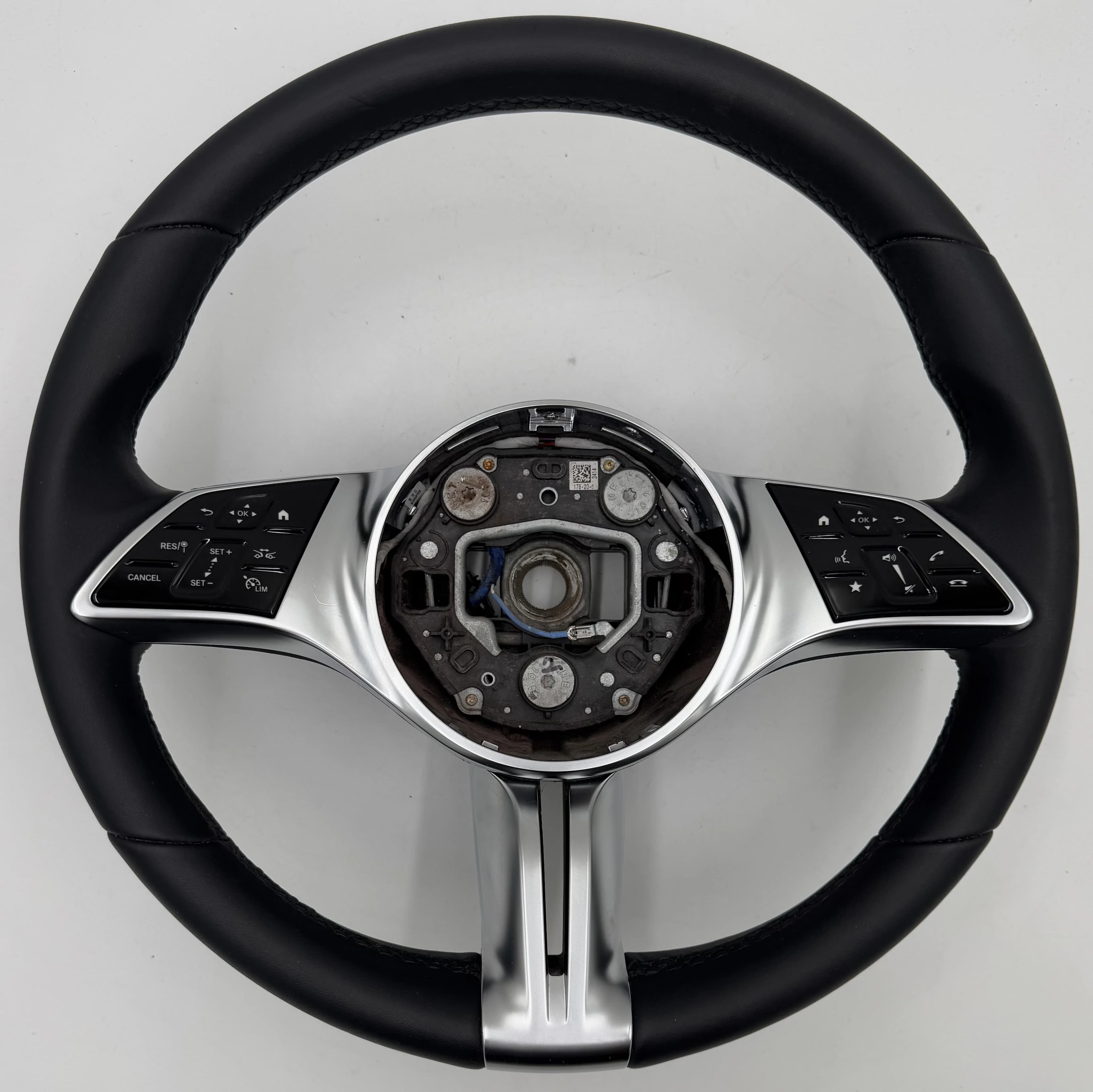 Kierownica MERCEDES W213 W206 GLA GLC (2) (A0004603114)