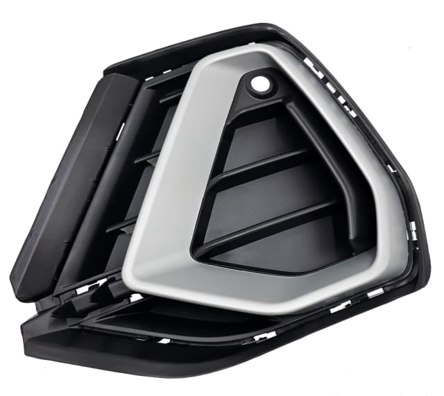 Kratka zderzaka AUDI Q3 83A S-LINE 18-21r z ramką srebrną LEWA