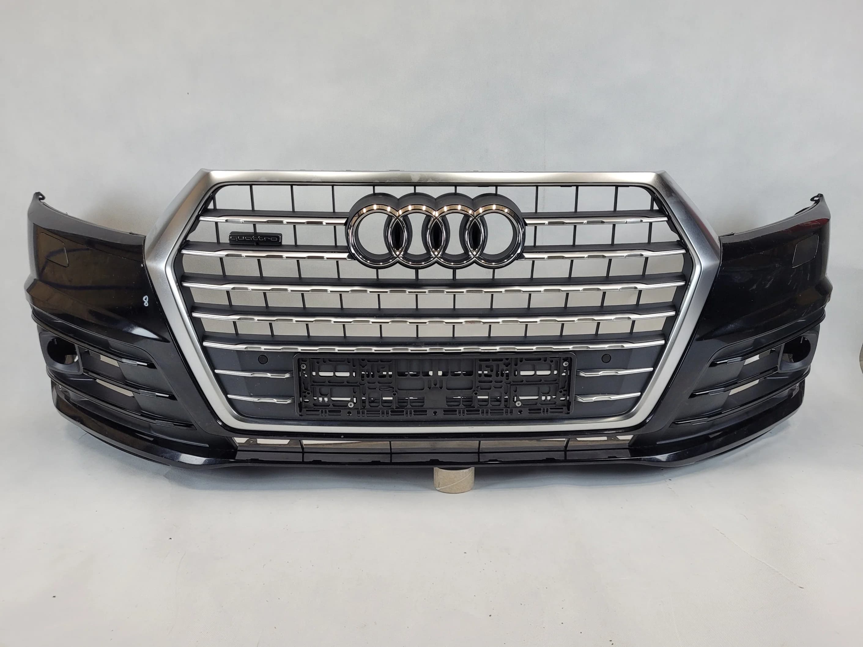 Zderzak przedni AUDI Q7 4M S-LINE 15-19 6xPDC ACC SPR