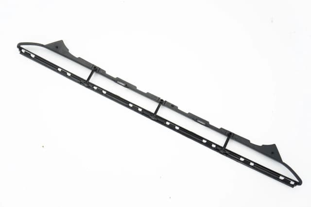 Kratka środkowa zderzaka AUDI A4 B8 FL