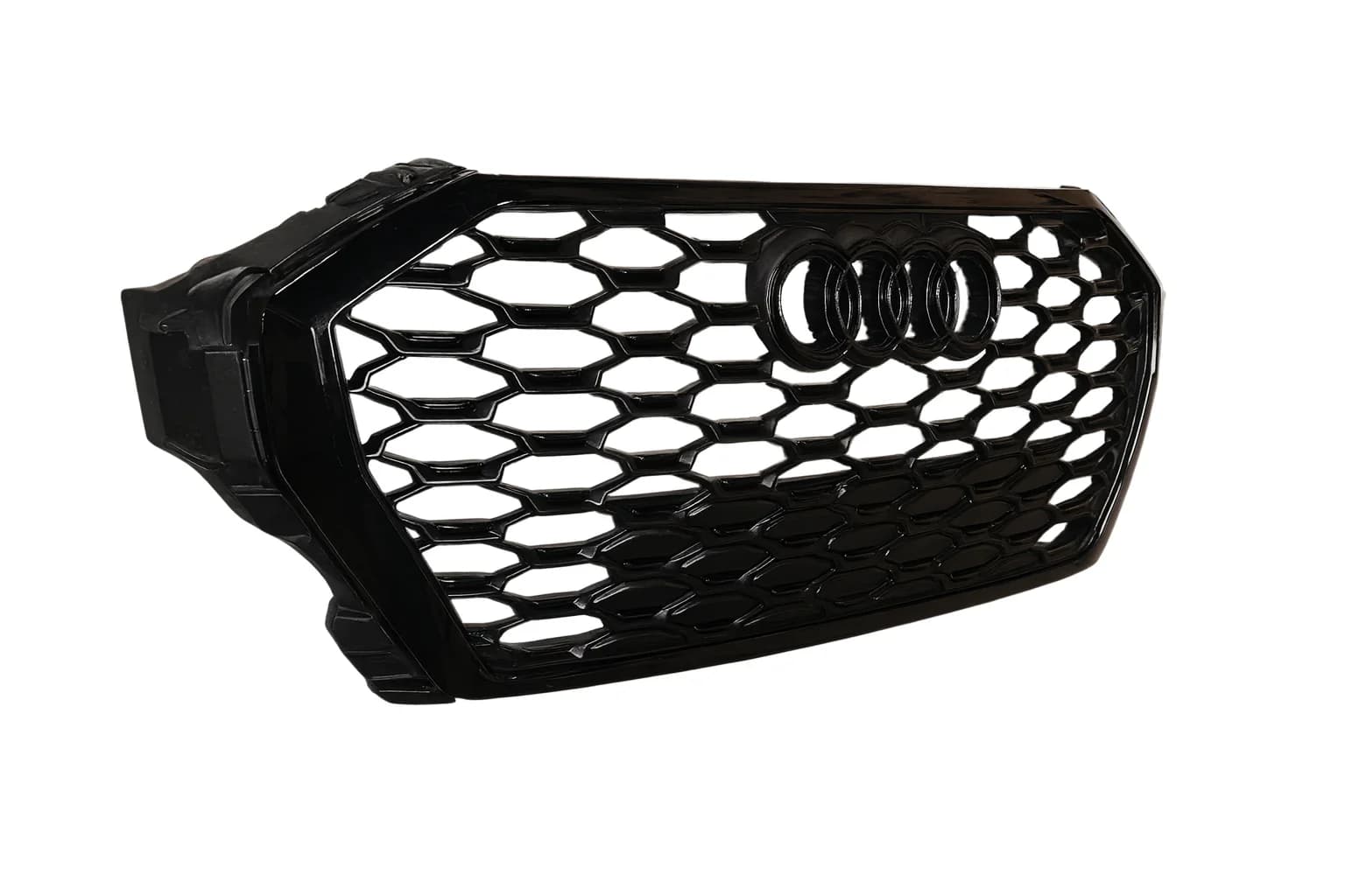 Atrapa zderzaka AUDI Q3 83A 2018-2025r BLACK OE (83F853651)