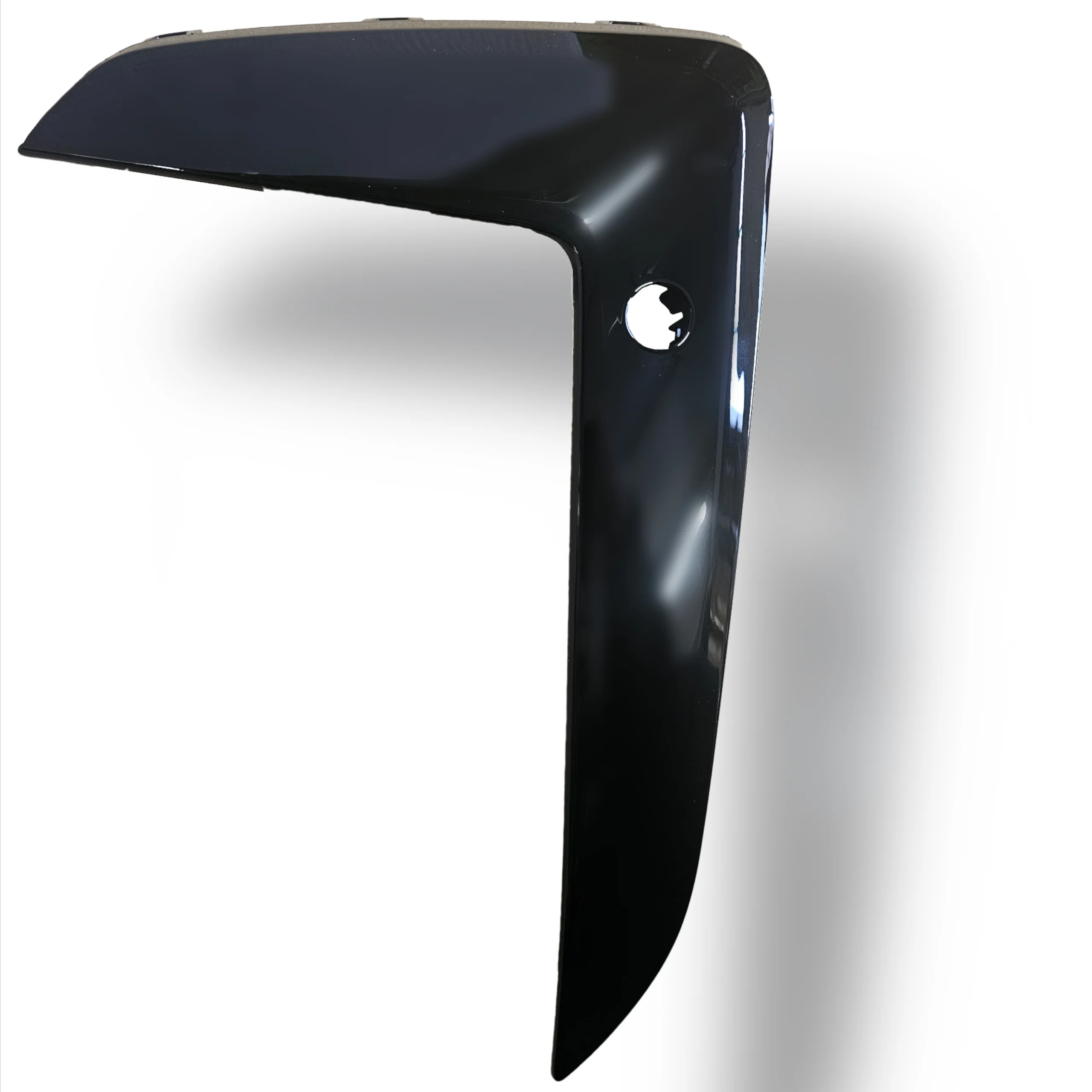 Listwa kratki zderzaka PRAWY BMW 5 G30/G31 LIFT 20r+ M-PAKIET Z PDC (51118747846, 8747846)