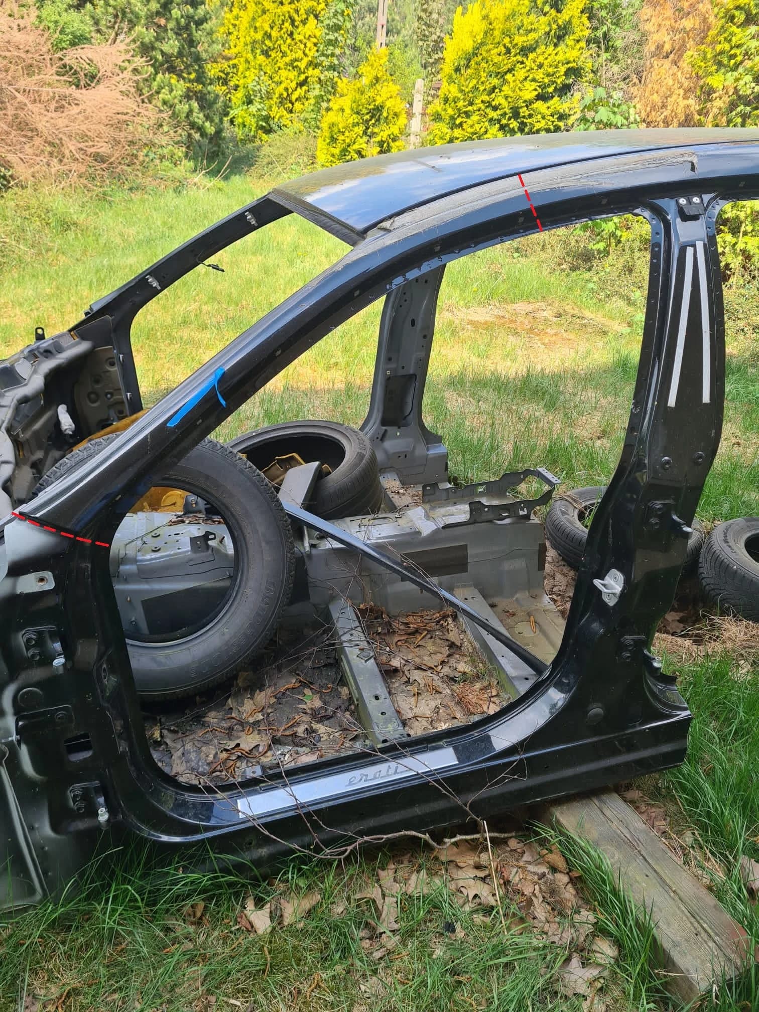 SŁUPEK DACHU MASERATI QUATTROPORTE M156 LEWY