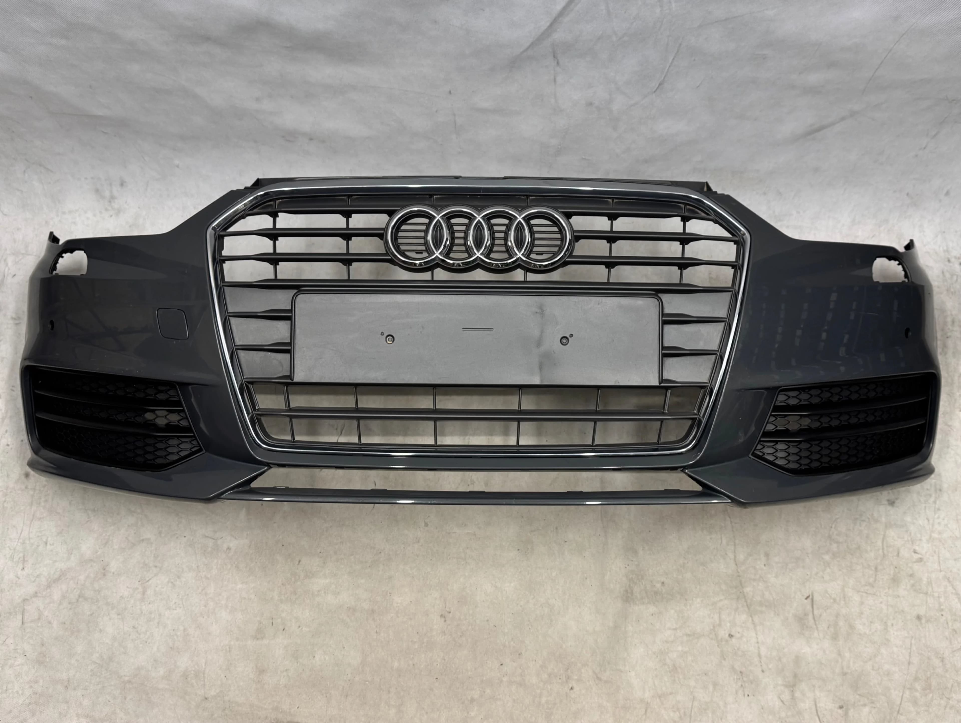 Zderzak przedni AUDI A1 FL spryskiwacz (8X1807431)