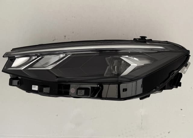 Reflektor przedni VW PASSAT B9 23-25r FULL LED LEWY