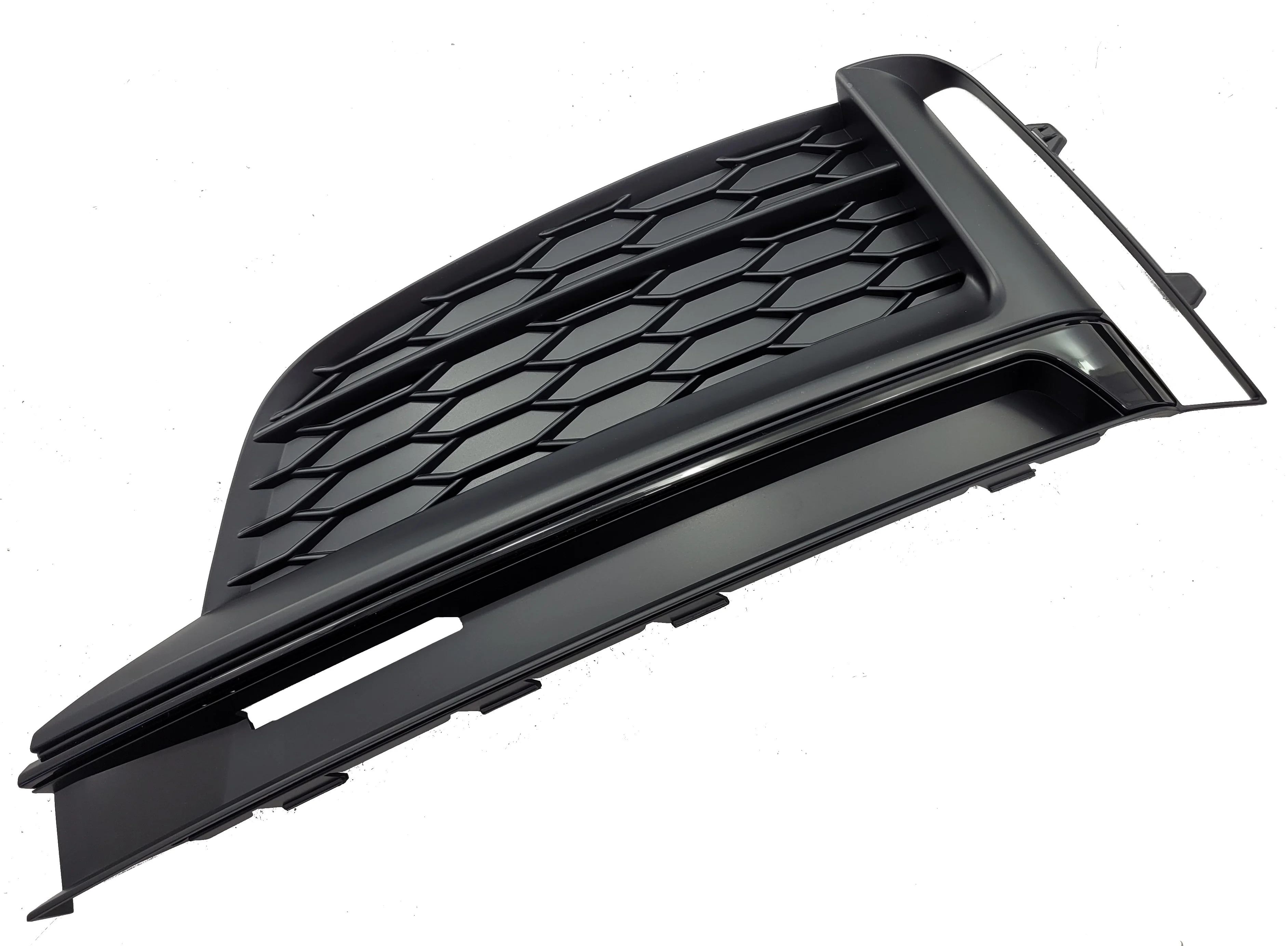 KRATKA ZDERZAKA PRZÓD LEWA AUDI A5 8W6 S-LINE BLACK (8W6807681F)