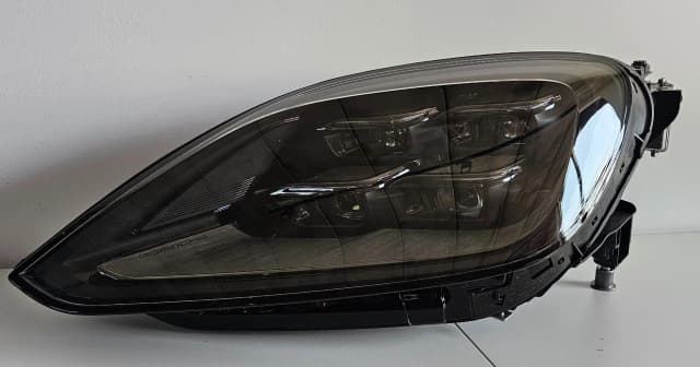 Reflektor przedni PORSCHE CAYENNE 9Y0 LIFT LASER MATRIX FULL LED 9Y0941085T LEWY